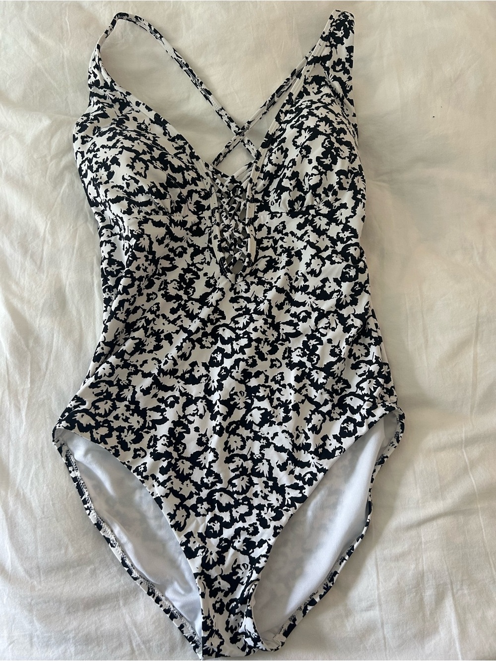 Leilani Swimsuit One Piece Floral White Black NWT Size 10